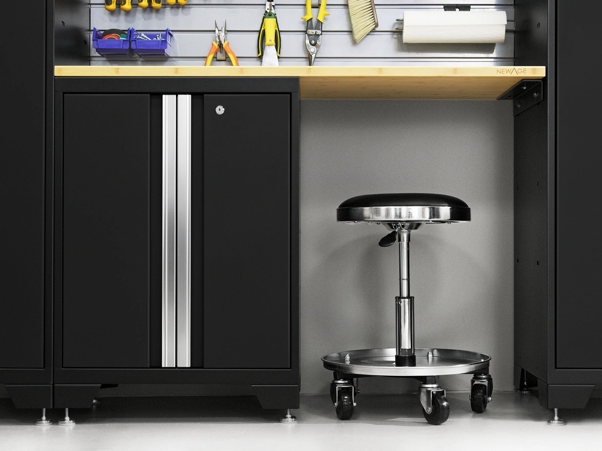 Bold 132-In W X 76.75-In H X 18-In D 8 -Cabinets Steel Black Garage Storage System